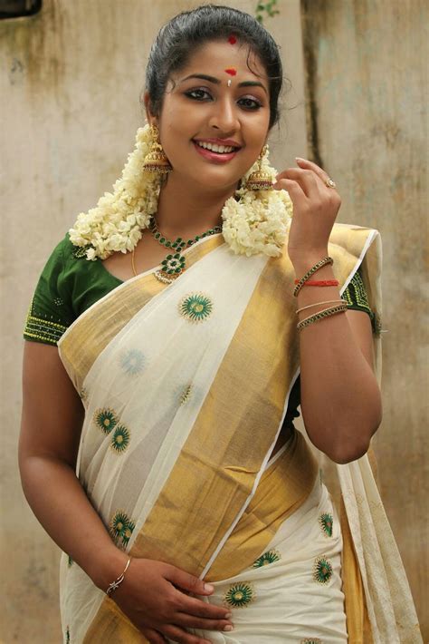 hot malayali actress|Malayalam Actress: Photos, Pics, Images, Movie Stills。